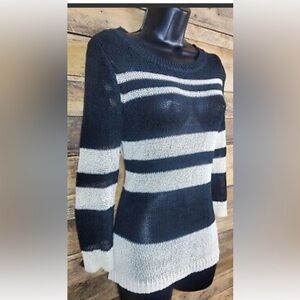 Ann Taylor Black and Cream Crew Neck Fishnet/  Crochet Spring Top